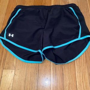 M black and teal Under Armer athletic shorts